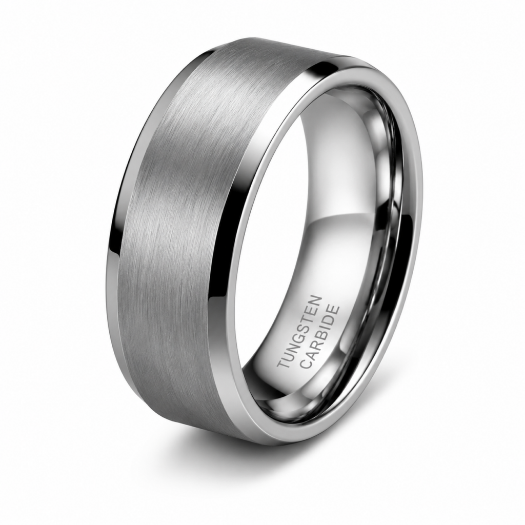 Bague en tungstène finition brossée — 
matériau ultra-résistant disponible 
chez Piercing Street
